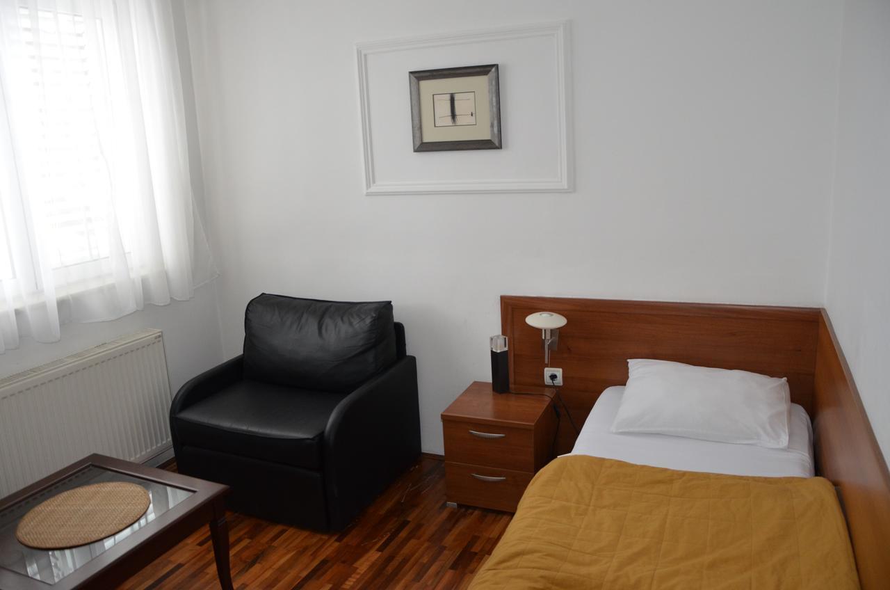 Hotel Brile Kolašin Esterno foto